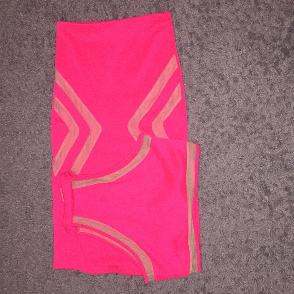 Two Piece Set - Picture 2 of 4